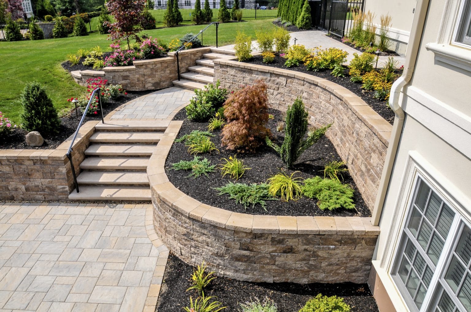 Concrete Retaining Walls and Landscape Features