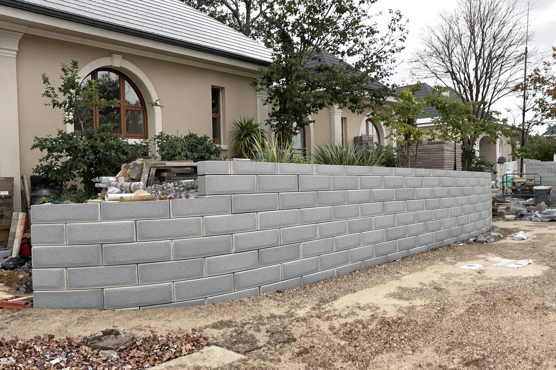Site Walls and Hardscapes