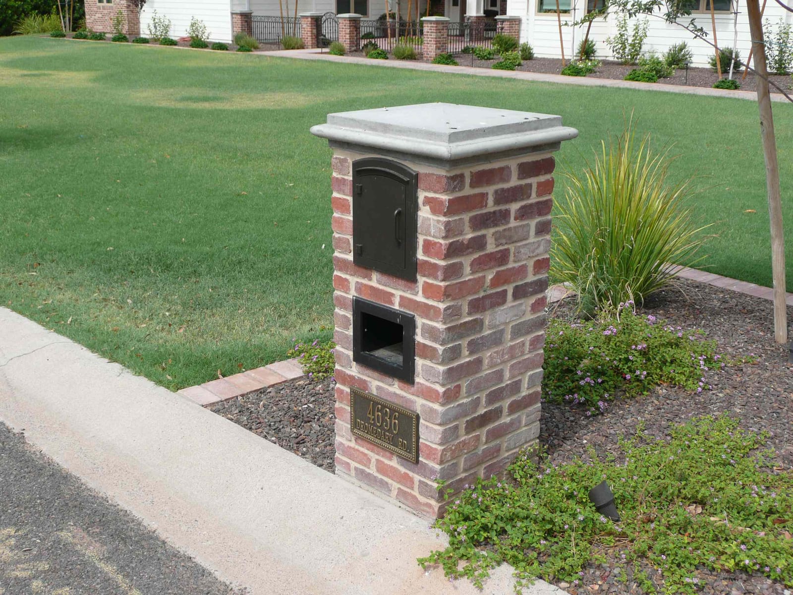 Brick Mailboxes